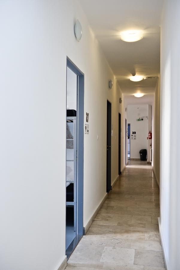 Lol Boutique Hostel City Center Budapest Bagian luar foto