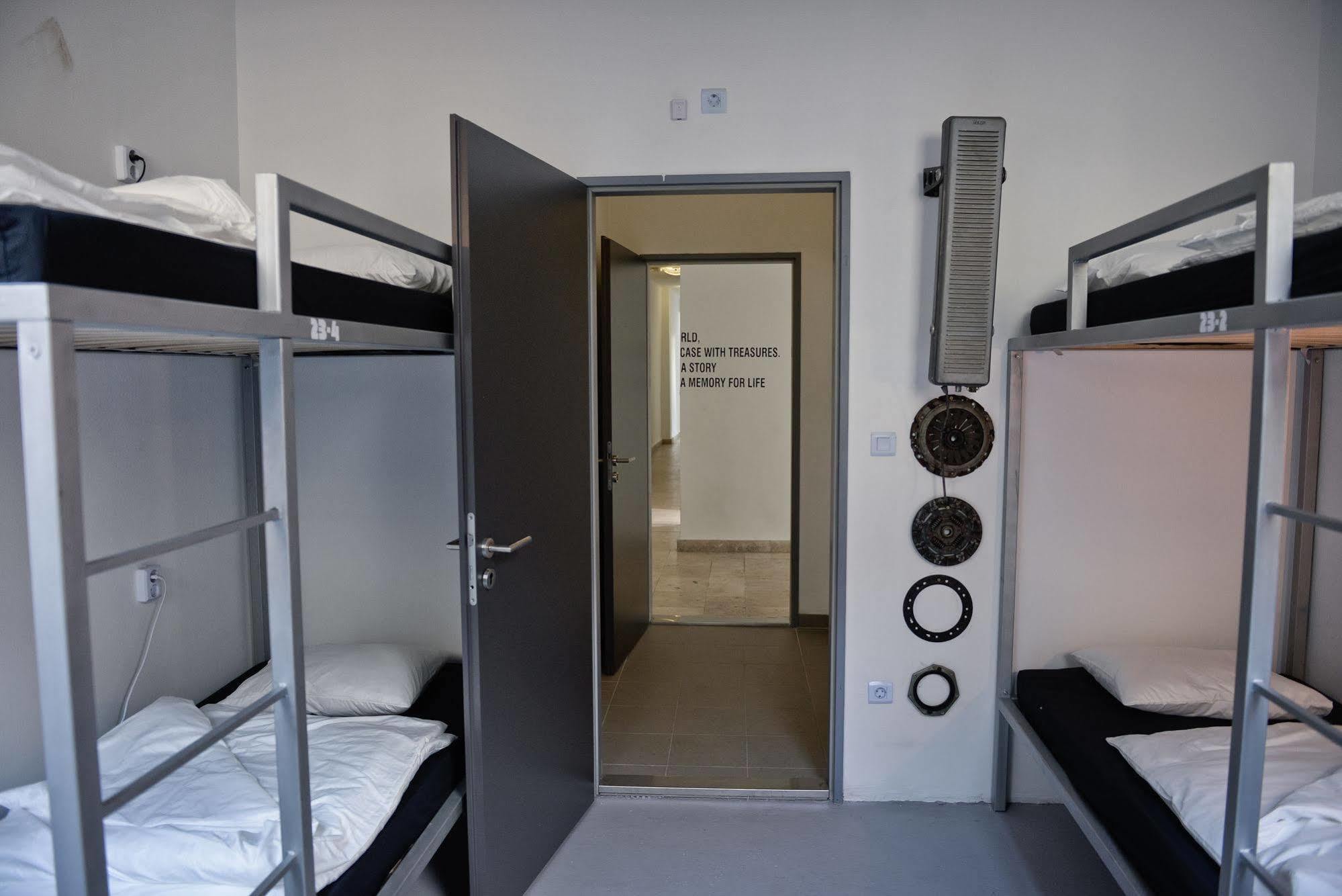 Lol Boutique Hostel City Center Budapest Bagian luar foto