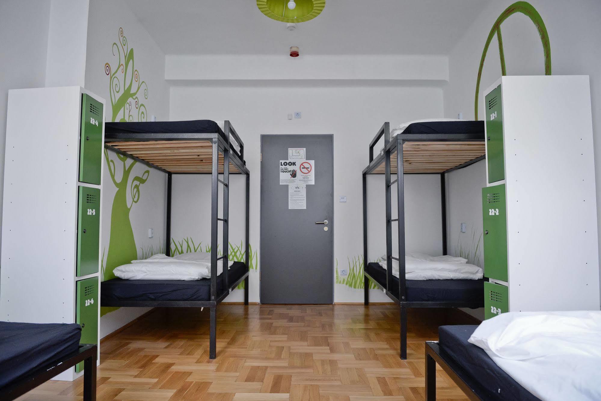Lol Boutique Hostel City Center Budapest Bagian luar foto